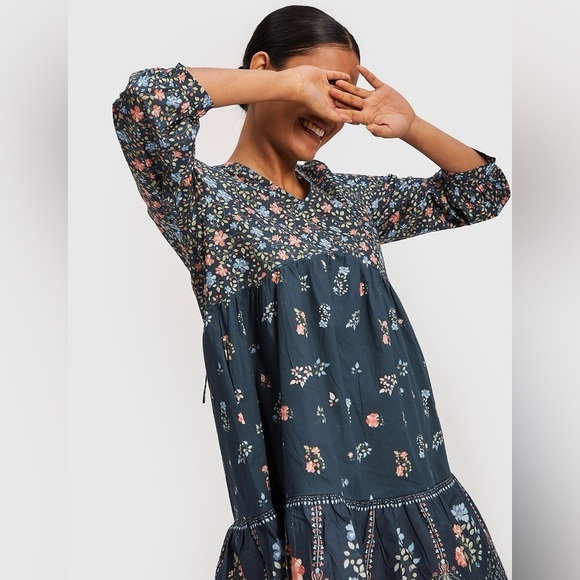 REISTOR Floral Flowy Deep V Short Dress Knee Length Size Small Organic NWT - Picture 3 of 12